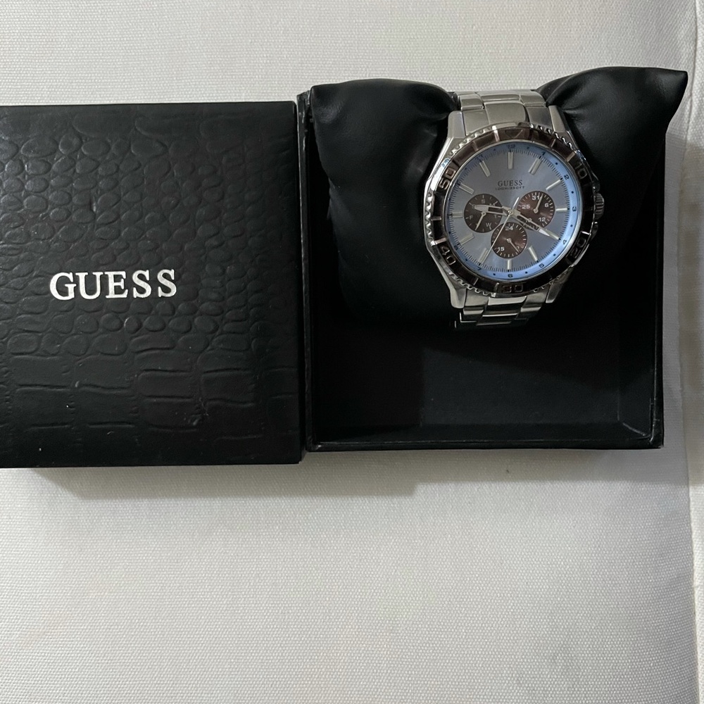Guess Watch